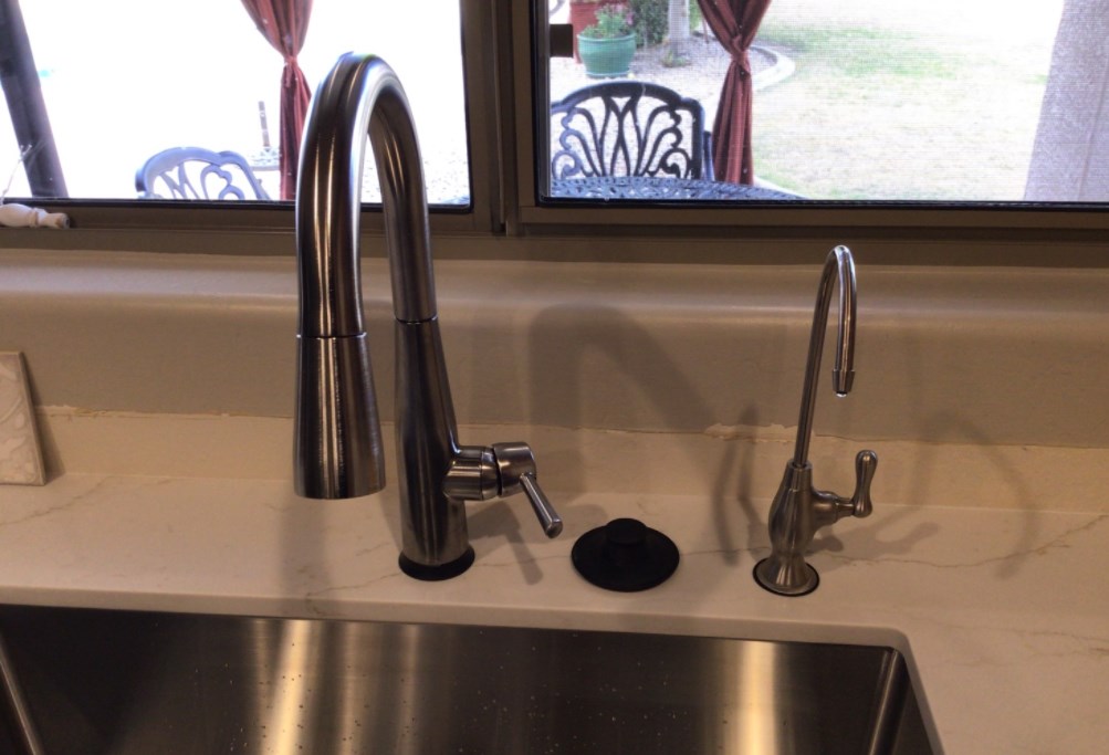 Plumbing fixtures sink instillation